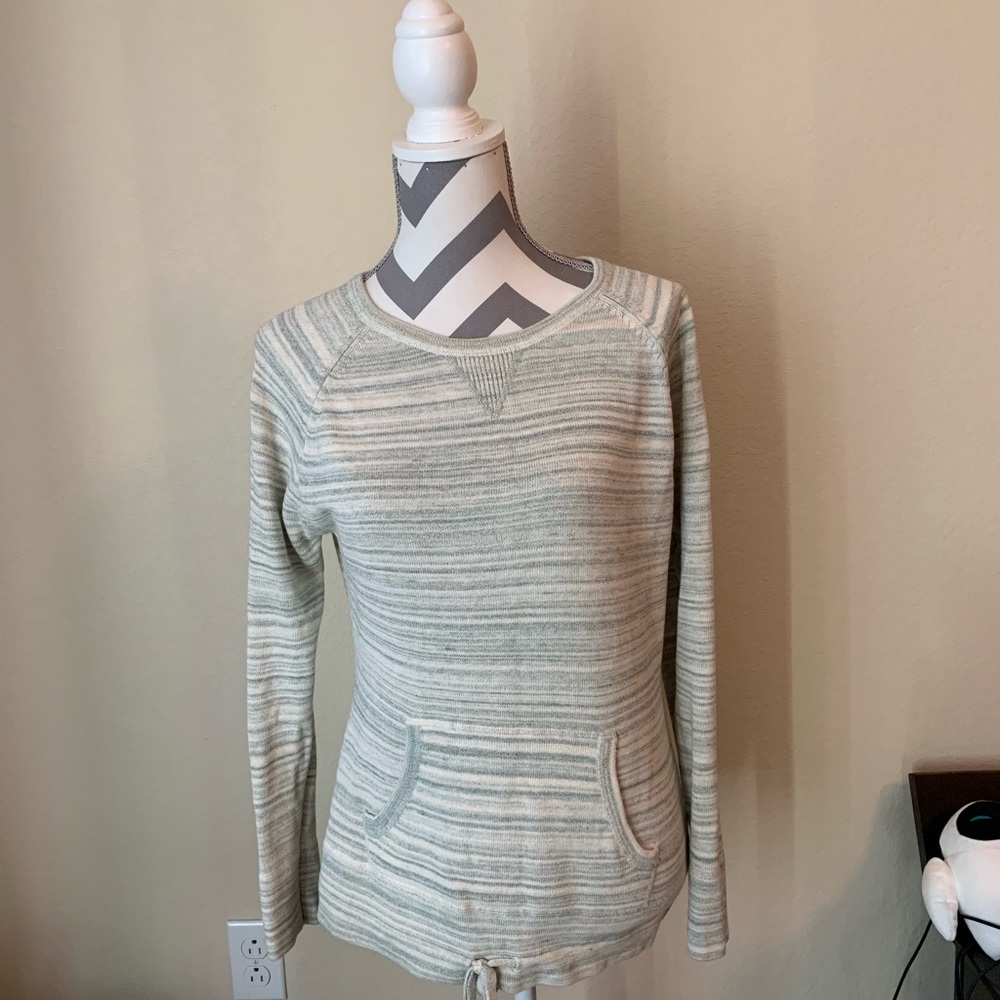 Eddie Bauer pull over sweater.